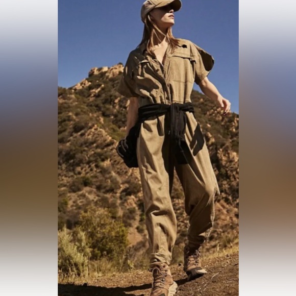 Free People FP Movement *Kali* tan distressed snap front utility jumpsuit XS - Picture 1 of 11